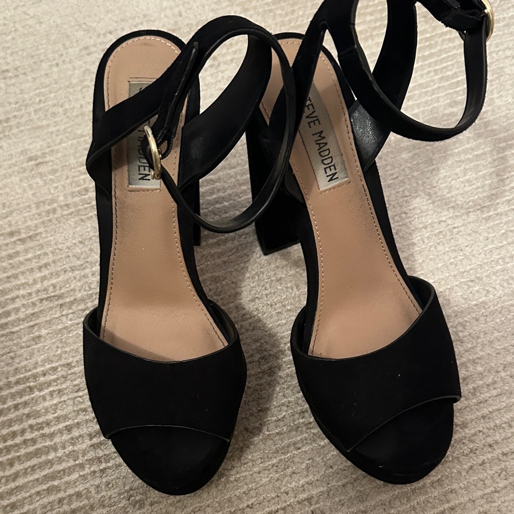 Steve Madden Elegant Black Heels